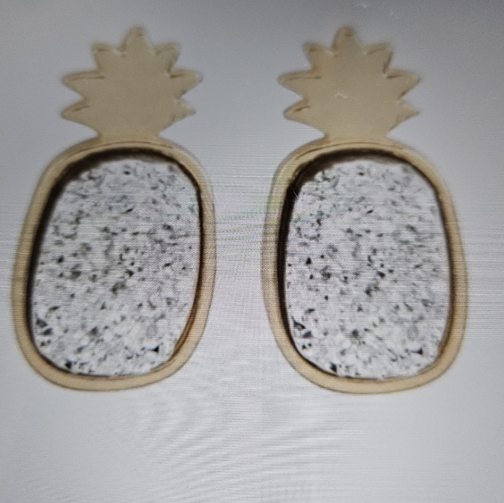 A Girl Thing Pineapple Earrings - Gold and Silver